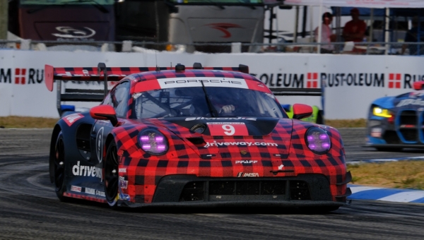 Victoire de Porsche en GT aux 12h de Sebring